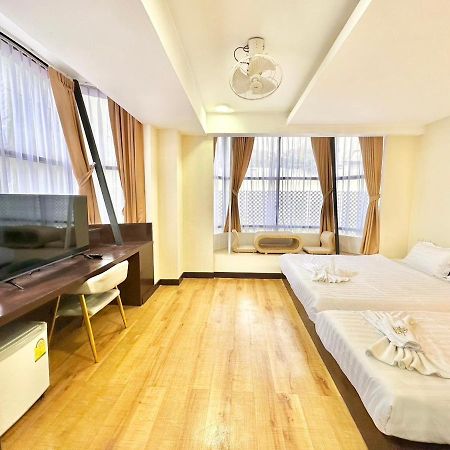 Abc So Hotel Bangkok Buitenkant foto