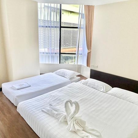 Abc So Hotel Bangkok Buitenkant foto