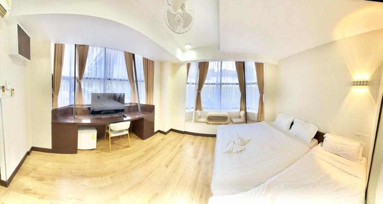 Abc So Hotel Bangkok Buitenkant foto
